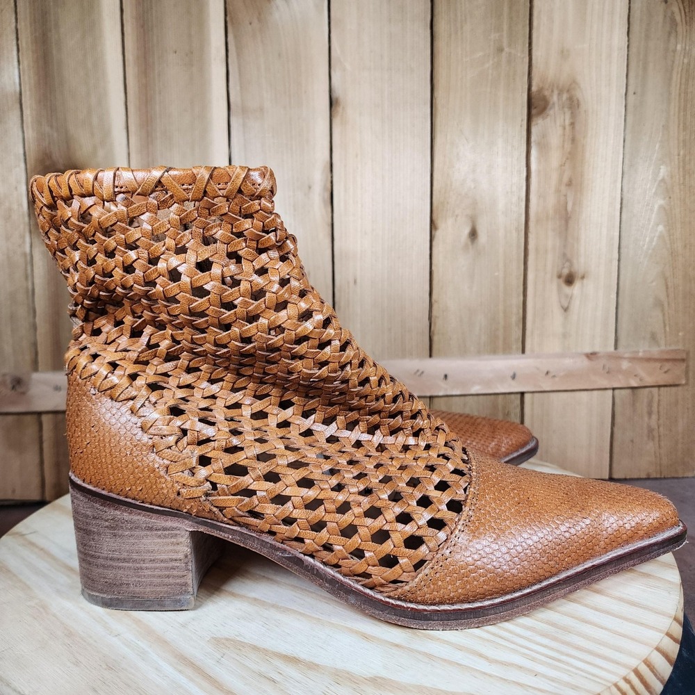 Free People In The Loop Boots Womens 10 Brown Leather Woven Ankle Booties Boho - Picture 3 of 9